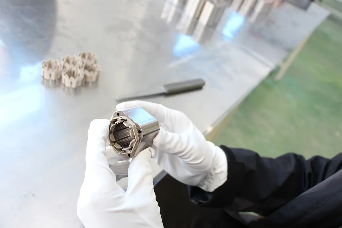 Assembly of Vacuum High-Low Temperature Motors1