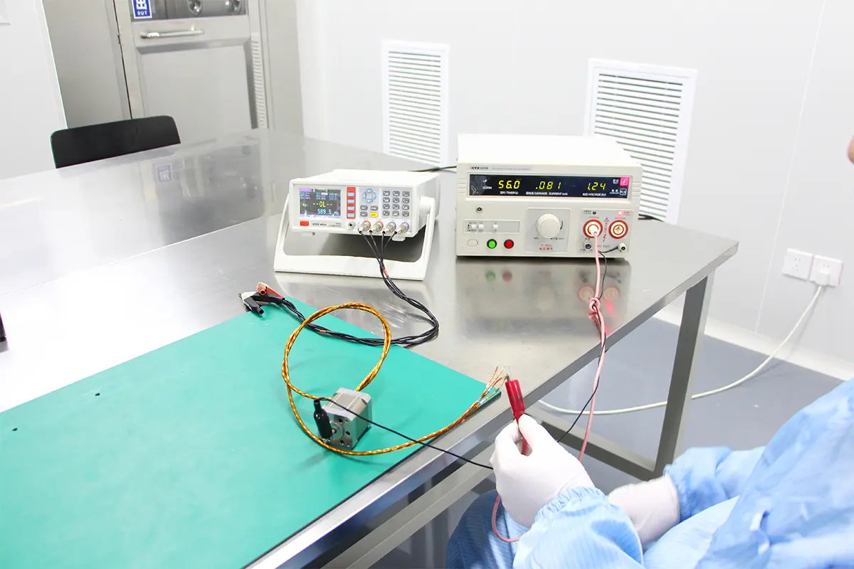 Assembly and Debugging of Vacuum High-Low Temperature Radiation-Resistant Platform5